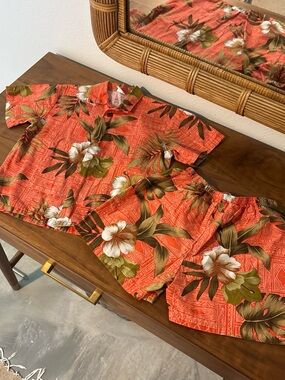 Boys size 8 100% cotton Tropical Floral Two-Piece Set in Orange